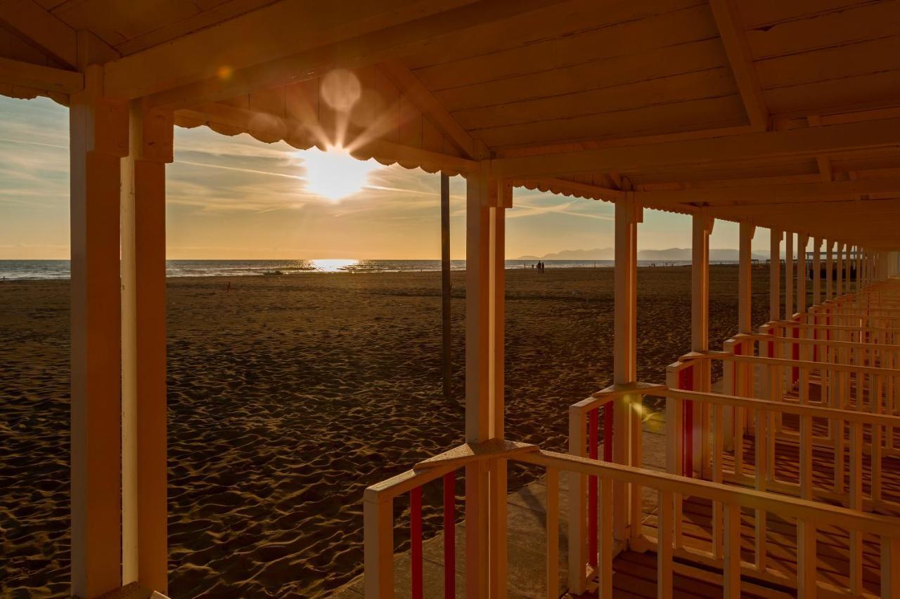 Апартаменты La Casina Al Mare Vista Pineta Марина-ди-Каррара Экстерьер фото